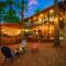 Smokin Buck Cozy Woodland With Spa & Firepit Smokin Buck Cozy Woodland With Spa & Firepit