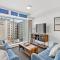 2BR Apt with Balcony & Parking in Prime Spot - Auckland