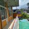 Yellowoaks Guest House