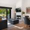 Cosy Edge Studio