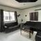 Kandi large 1BR with king bed Netflix and housekeeping - 安吉利斯