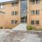 Spacious 2-Bed Unit with Garden in Mawson - Phillip