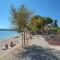 Stylish Kaštela Apartment with Modern Amenities and Free Parking - 卡什泰拉