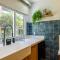 TIM304 - Studio moderno no Alto-Leblon