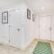 Prime location, Panoramic city views, Surround Balcony Near Train Stn - Central Luton - Luton