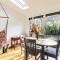Stylish & Spacious 3-Bed Home in Vibrant Bow - 伦敦