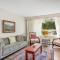 Private 2Bdrm Newly Renovated - Furnished apt - U3 - 伯灵顿