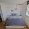 1 Bed Flat at Forest Hill Station - Forest Hill