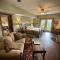 Long Mountain Lodge Bed & Breakfast - Dahlonega