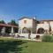 Charmante Villa Histra Mit Pool Und Großem Garten