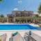 Ferienwohnung Paradiso 2 Mit Pool , Garten, Liegen - Poreč