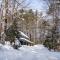 Beautiful chalet on 5 acres - 2 min to Village! Hot-Tub, Sauna, Fire Pit!