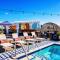Inn at the Pier Pismo Beach, Curio Collection by Hilton - 皮斯莫比奇