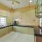 Serene Pool Villa -Luxury Stay with Relaxing Vibes - 加影