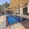 Frank Porter - Hayat Boulevard 2B - Dubaj