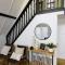 Stunning 4BR Cabin Retreat with Expansive Deck - 布卢明顿