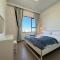 Modern 1BR in Dubai Hills with Big Screen Experience - 迪拜