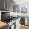 Pass the Keys Top Floor Chelsea Harbour Apartment - 伦敦
