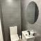 Cosy Ensuite Double Room, Near Heathrow Airport - Northolt