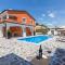 Geräumige Villa Deni Mit Pool - Kaldanija