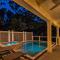 Luxury Multi Deck Family Home, Pool & Spa, Walk to Beach, Games - 希尔顿黑德岛