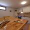Nettes Ferienhaus In Pomer Mit Privatem Pool