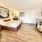 Super 8 by Wyndham Salina/Scenic Hills Area