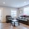 Downtown 2 BDRM Home with Wood Fireplace by StayIn - 弗尼
