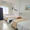 10 MIN FROM BEACH! 4 Queen Beds 10 MIN FROM BEACH! 4 Queen Beds