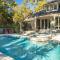 Sea Pines Family Villa, Walk to Beach, Private Pool andSpa - Hilton Head Island