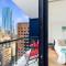 Melbourne CBD Apt With A C Balcony & Pool