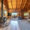 Rowland Log Cabin - Lyle