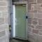 Modern 3BR Near Docks Free Parking Fast Wi-Fi