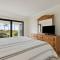 Beachfront Condo 2 pools beach access Private Patio Short walk to The Ritz Carlton 5002 - فرناندينا بيتش