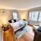 Comfy 2nd Floor Apartment in Quiet Neighborhood 13 Min to Dwntwn - Cincinnati