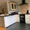 Sunset View one bedroom luxury cottage in an idyllic setting - 英格尔顿