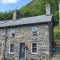 7 High Street, Tremadog 3 double bedrooms