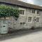 Stunning cottage - 3 Bedrooms & 3 Bathrooms