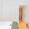 Gorgeous and central flat w. view to charmy square - Порту