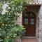 Homeberry, Traditional Stone House in Tiros