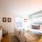 Sand Bar Cottage Inn