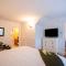 Sand Bar Cottage Inn