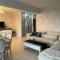 Bel appartement lumineux de 100m2 6 places 3 chambres au 3e étage avec ascenseur -A 5mn à pied du parc des expositions congrès de Dijon et ENG et 10mn du centre ville place Parking devant l'immeuble - Dijon