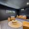 Luxurious 5 bedroom home 500m to Alexandra Headland beach