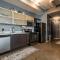 5M332- Sleek and Spacious Condo in East - 纳什维尔