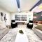 Half ACRE Lux Pool SPA with FIREPIT ARCADE Grill Sleeps 40 - 埃尔卡洪
