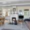 Relaxing Holiday At The Waters Edge