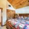 4BR Cabin with Hot Tub – Ultimate Truckee Escape cabin - Траки