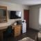 Howey Bay Motel