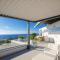 Beachfront Luxury Villa Glory